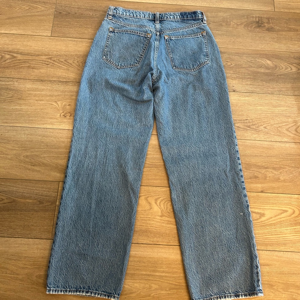 Abercrombie & Fitch High-Rise Straight Leg Jeans - Light Blue - Picture 3 of 10